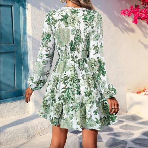 Boho Floral Print Plunge V-neck Long Sleeve Mini Dress - Picture 2 of 16